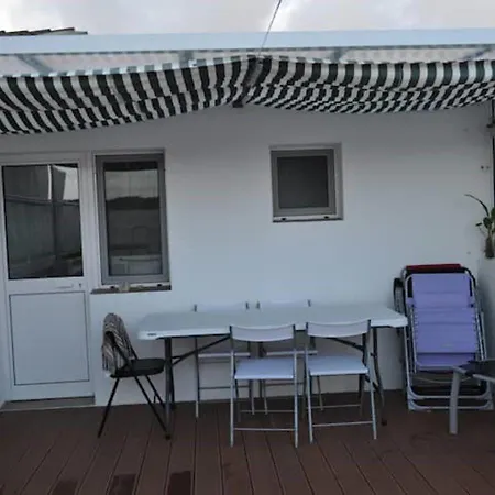 Captain's Terrace * Πόντα Ντελγκάντα